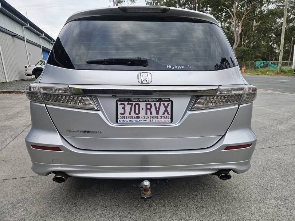 2012 Honda oddessey luxury automatic 8seats 10.jpg